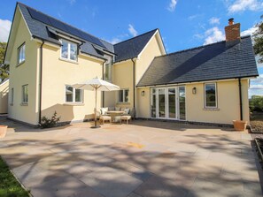 Khu ẩm thực ngoài trời