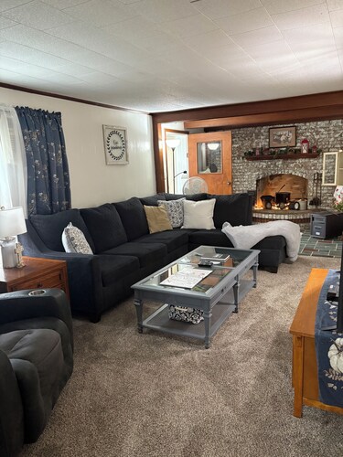 3-bedroom house in welcoming Washington with AC