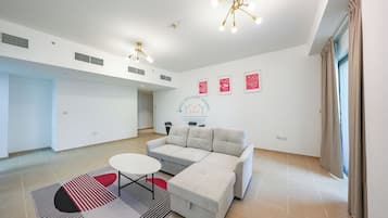 Premium Apartment, 1 Bedroom, Marina View | Living area