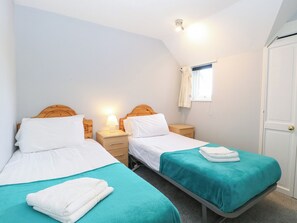 2 عدّة غرف نوم وبديكورات فريدة لكل غرفة وطراز فريد لكل وحدة