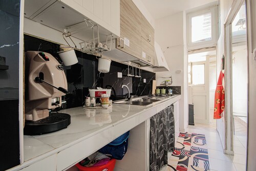 MAESTOSA CASA IN NAPOLI CENTRO