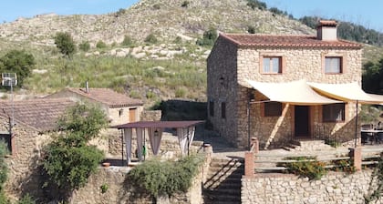 Detached 4 bedroom villa with private pool