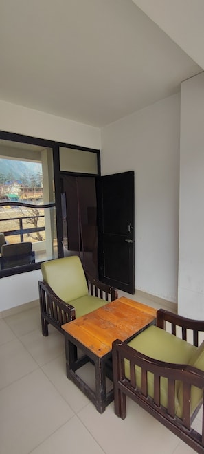 ห้องเอ็กเซกคิวทีฟดับเบิล, ระเบียง, วิวภูเขา | ระเบียง
