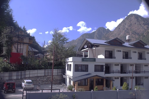 Woodward 2 by 4wildflower