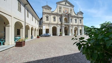 Esterni