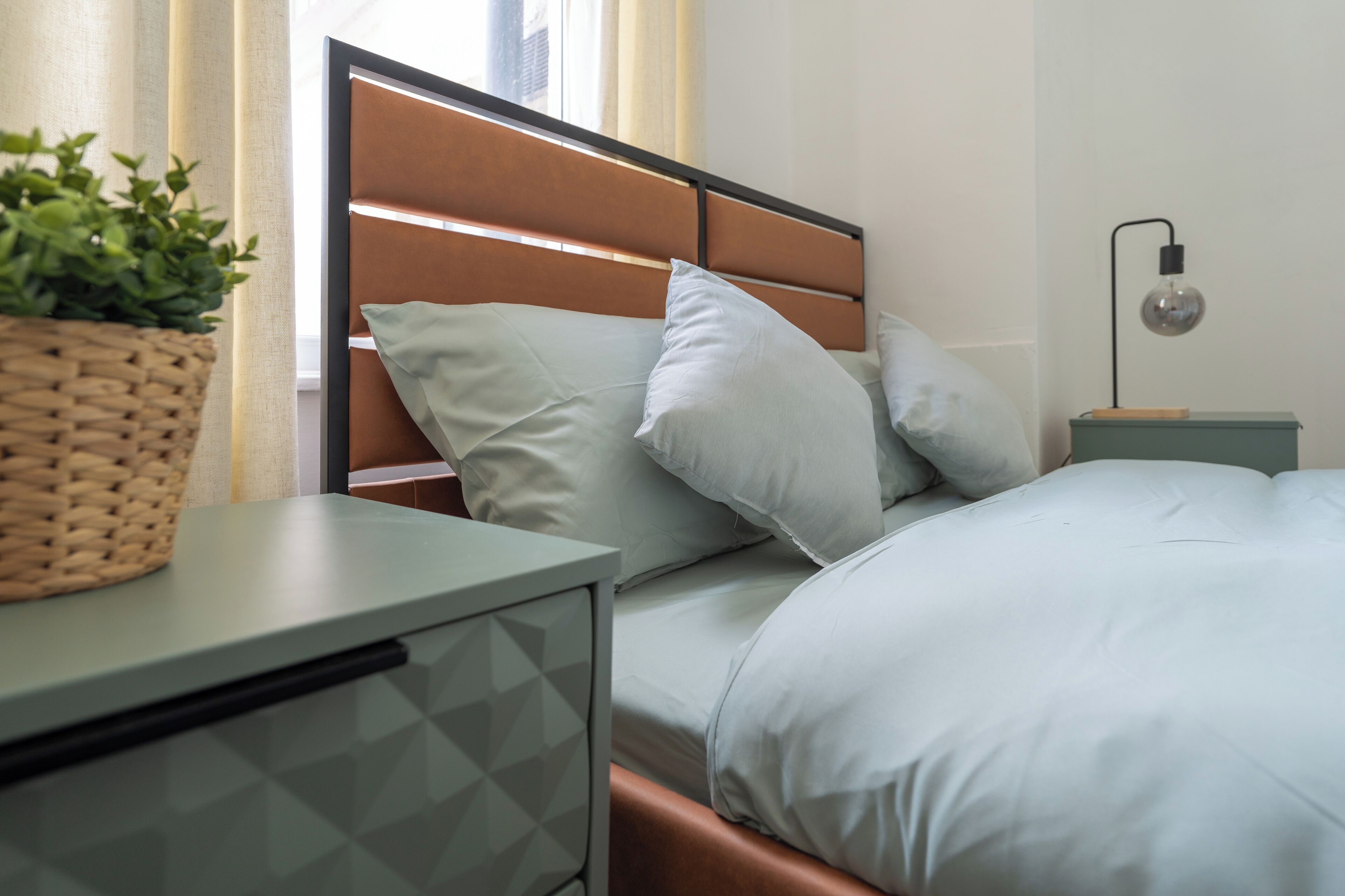 4 Schlafzimmer, Bügeleisen/Bügelbrett, WLAN, Bettwäsche