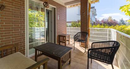 Vacation Home 'Plena Naturaleza Moralzarzal' with Mountain View, Shared Pool & Wi-Fi