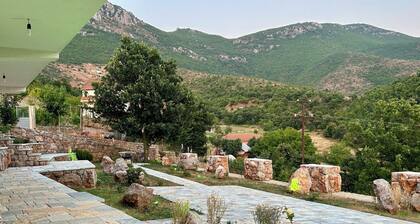 The Stone Cavern •Three-Bedroom House • Duplex • Greenery View