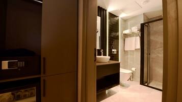 Deluxe-Doppelzimmer, Stadtblick | Badezimmer