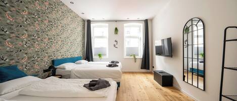 1 bedroom, iron/ironing board, travel cot, WiFi