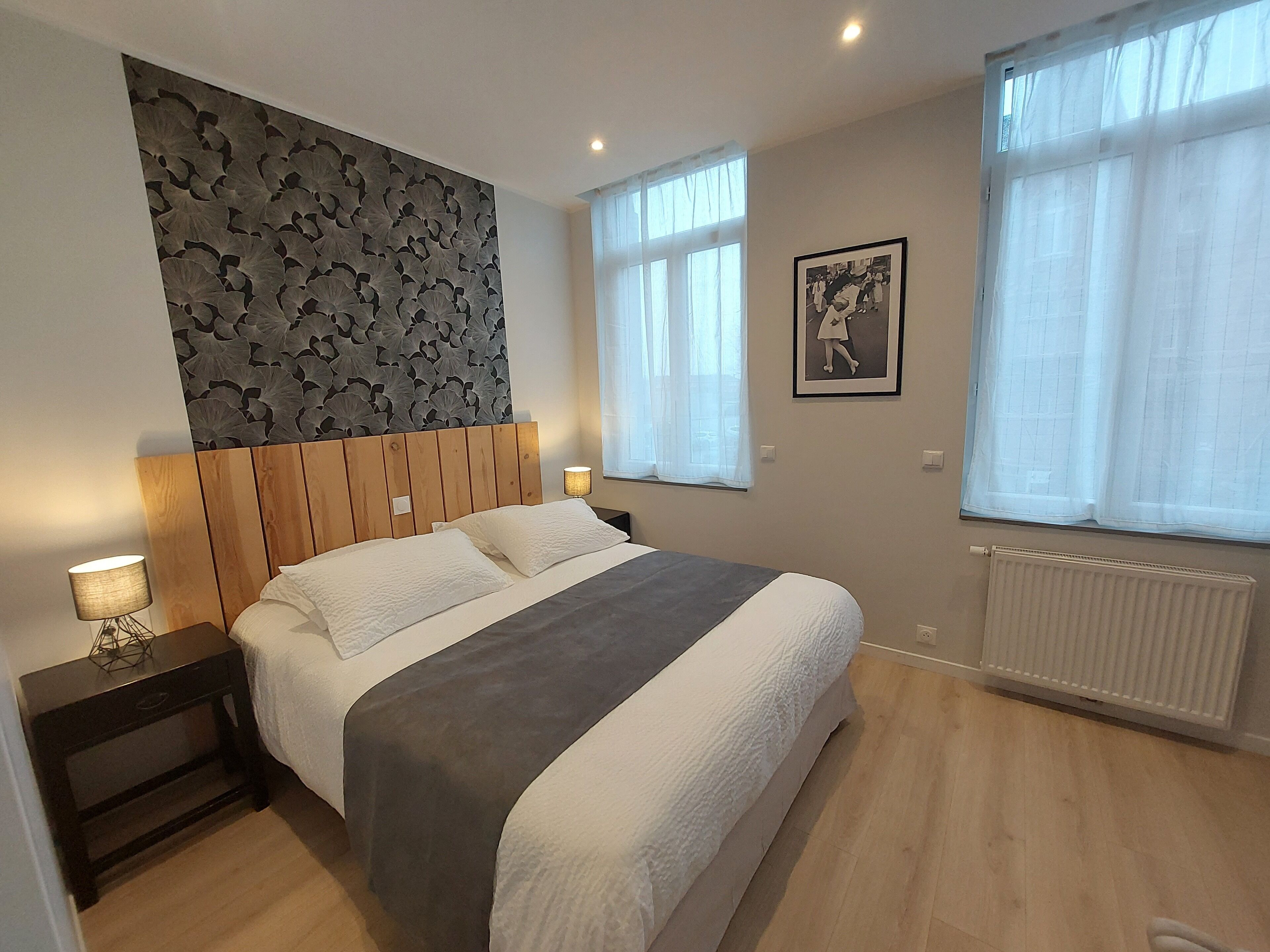 2 chambres, fer et planche à repasser, Wi-Fi, draps fournis