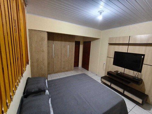 Cozy house with hot tub