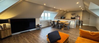 Near Beach - Sea View - Sleeps 6 - Parking