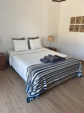 4 bedrooms, iron/ironing board, WiFi, bed sheets - Apartment 'Monte Azul, Um Oásis No Alentejo' with Private Pool, Wi-Fi and Air Conditioning (Vimieiro)