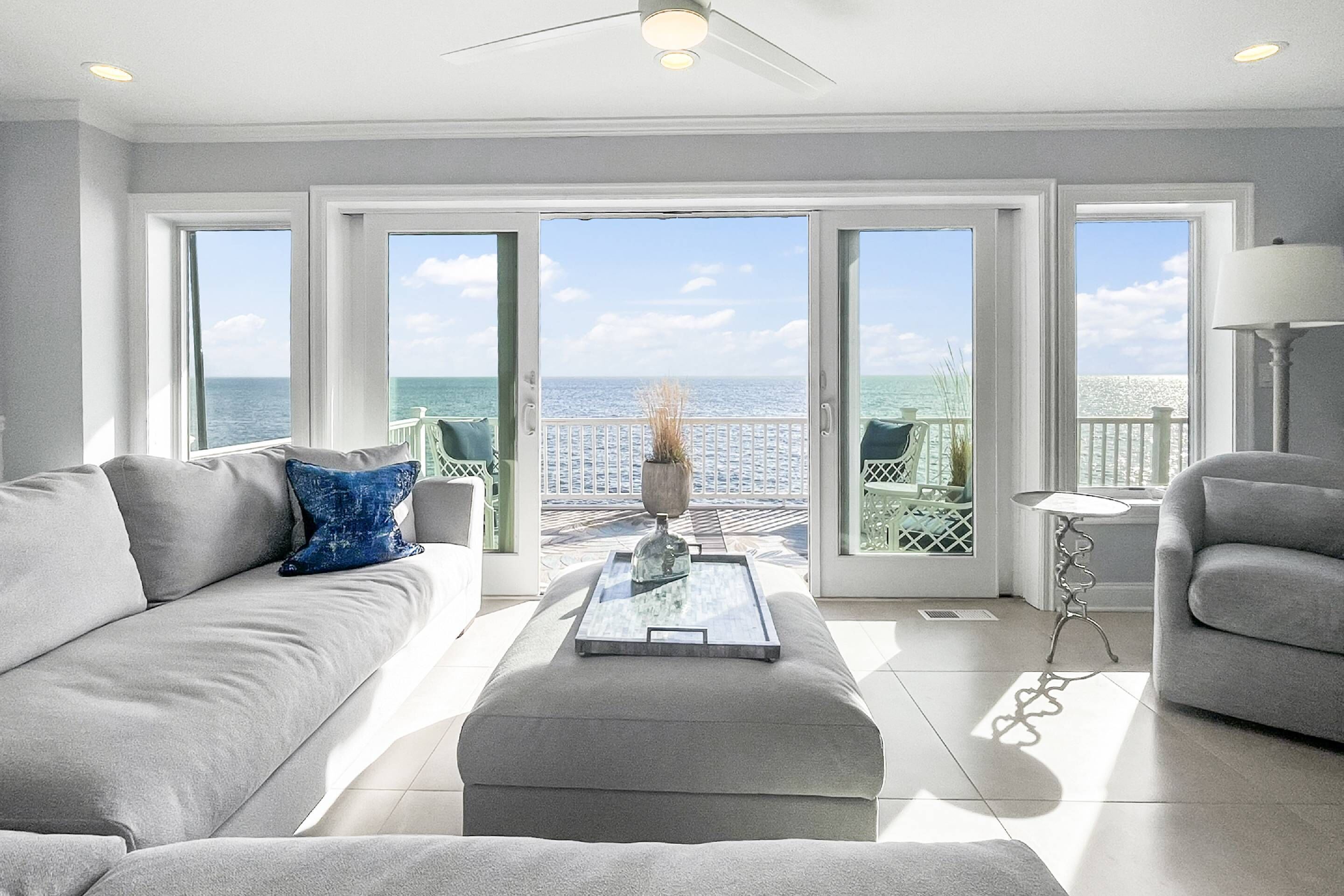 Smart TV, fireplace, offices