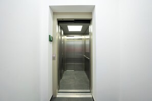 Interior - Papagei 3 Min to Metro U1 + Free Parking (Vienna)