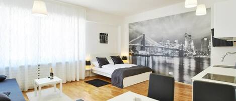 Deluxe Studio, City View | Free WiFi