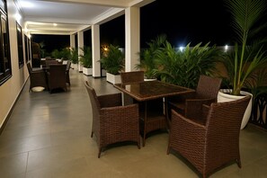 Terrace/patio - Angels Truck Stop (Purongo)