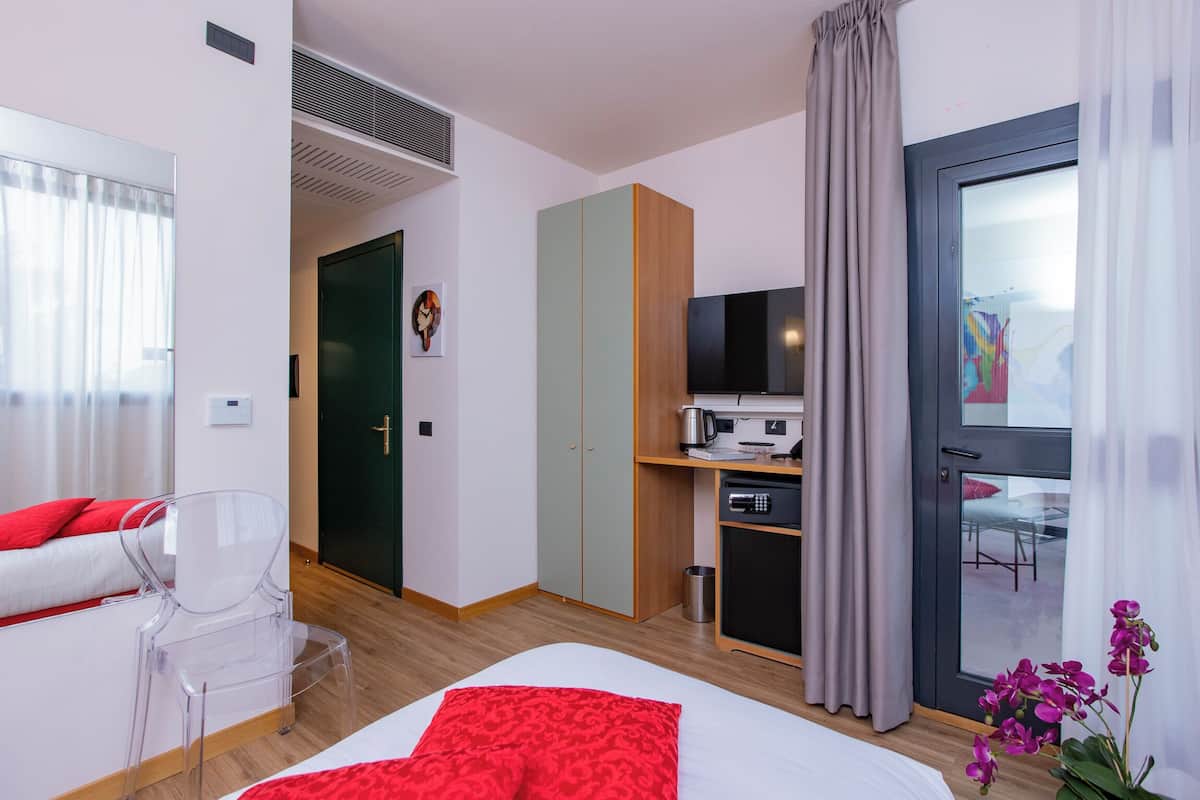 Single Room, Garden View | Free WiFi