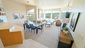 Interior - River Ridge 328A Ground Floor Condo in Bend, OR 1 Bd, 1 Ba 328A (Bend)