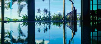 Incredible Coral Sea and Island Views