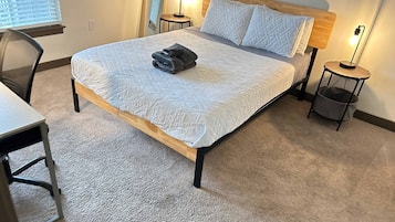 1 habitación, tabla de planchar con plancha, wifi y ropa de cama