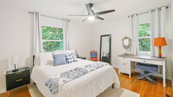 4 habitaciones, tabla de planchar con plancha, wifi y ropa de cama