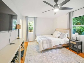 4 Schlafzimmer, Schreibtisch, WLAN, Bettwäsche