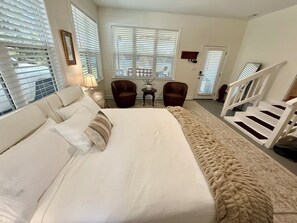 4 bedrooms, free WiFi, bed sheets, wheelchair access