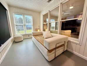 تلفزيون ذكي، كُتُب