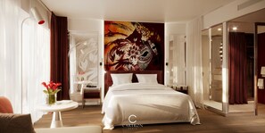 Coffre-fort, bureau, espace de travail pour ordinateurs portables