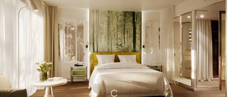 In-room safe, desk, laptop workspace, blackout curtains