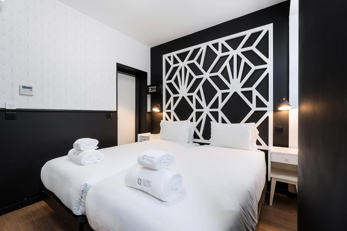Apartment (Economy Room) | Desk, laptop workspace, free WiFi, bed sheets