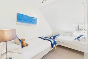 3 bedrooms, iron/ironing board, travel cot, WiFi