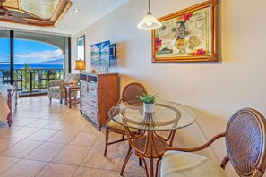 Dining - Stay Beachfront, Explore Maui’s Outdoors 629 LS (Lahaina)