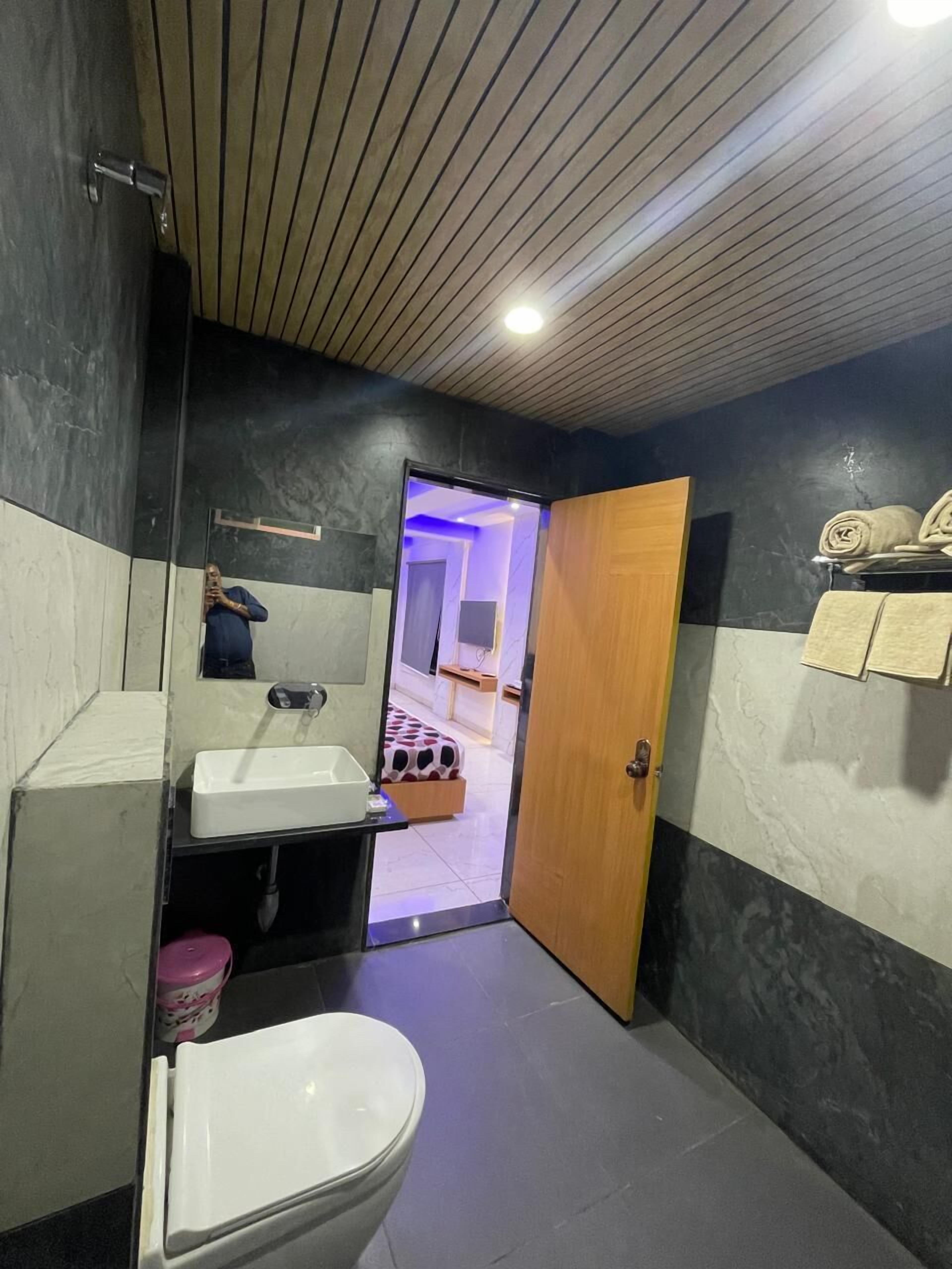 Deluxe-Doppelzimmer | Badezimmer | Seife, Shampoo