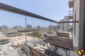 Luxury Apartment, Balcony, City View