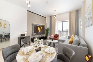 Luxury Apartment, Balcony, City View