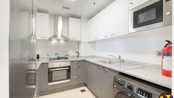 Luxury Apartment, Balcony, City View | Iron/ironing board, cribs/infant beds, free WiFi, bed sheets