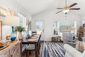 House | In-room dining