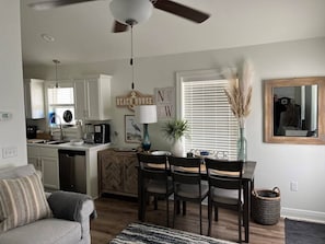 House | In-room dining