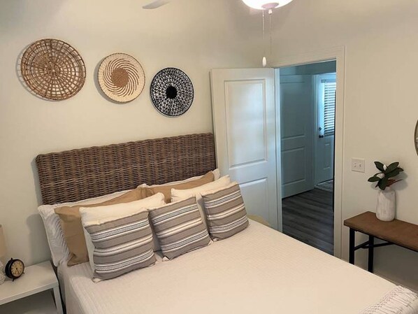 House | Iron/ironing board, free WiFi