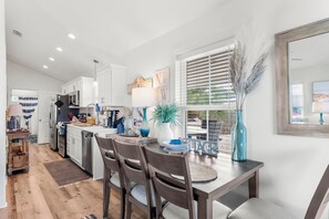 House | In-room dining