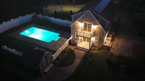 Et oppvarmet basseng