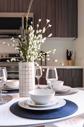 Urban Gaslamp Living w/ 100 Walk Score | Sleeps 5!