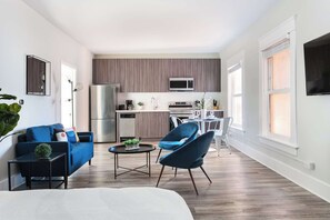 Interior - Urban Gaslamp Living w/ 100 Walk Score | Sleeps 5! (San Diego)