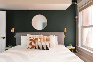 2 chambres, fer et planche à repasser, Wi-Fi, draps fournis