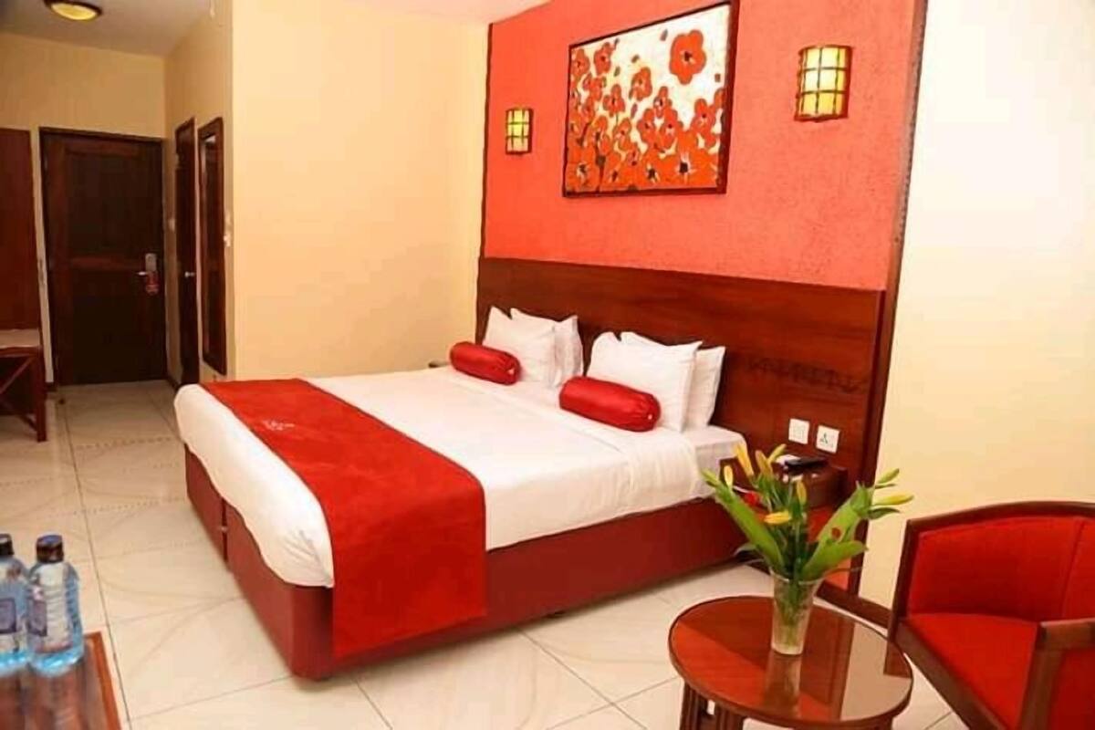 Executive Double Room | Free WiFi, bed sheets