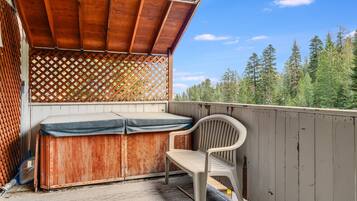 Kondominium, 2 kamar tidur | Teras/patio