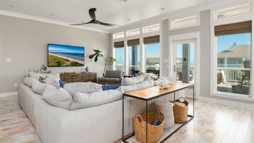 House, 4 Bedrooms | Living area | Smart TV, streaming services